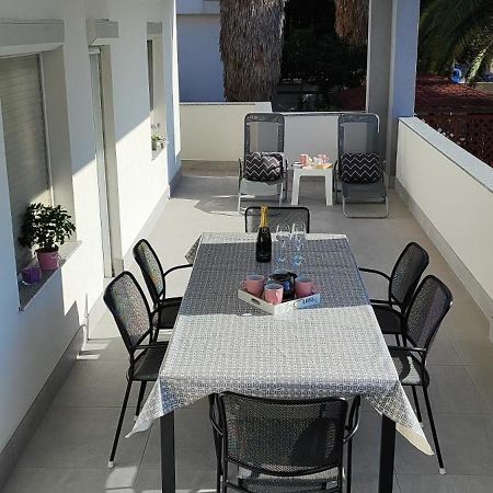 Apartman Emily, 6 Plus 2 Guests, Newly Refurbished Pula Luaran gambar