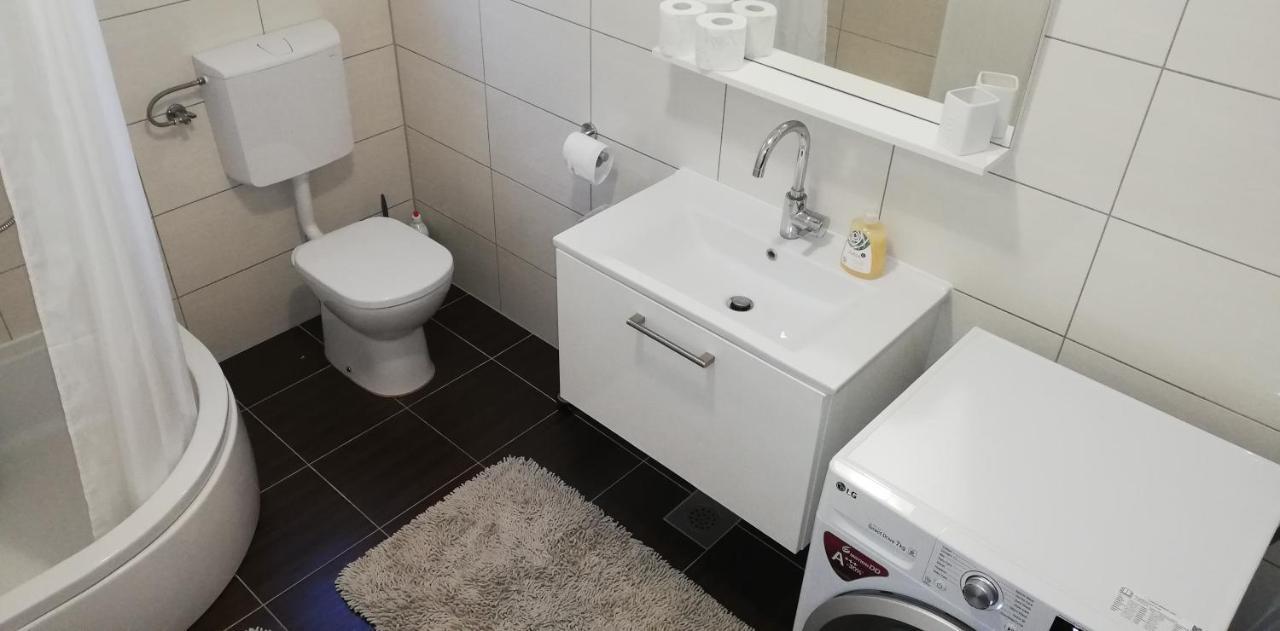 Apartman Emily, 6 Plus 2 Guests, Newly Refurbished Pula Luaran gambar