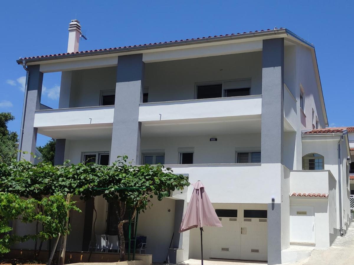 Apartman Emily, 6 Plus 2 Guests, Newly Refurbished Pula Luaran gambar