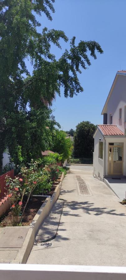 Apartman Emily, 6 Plus 2 Guests, Newly Refurbished Pula Luaran gambar
